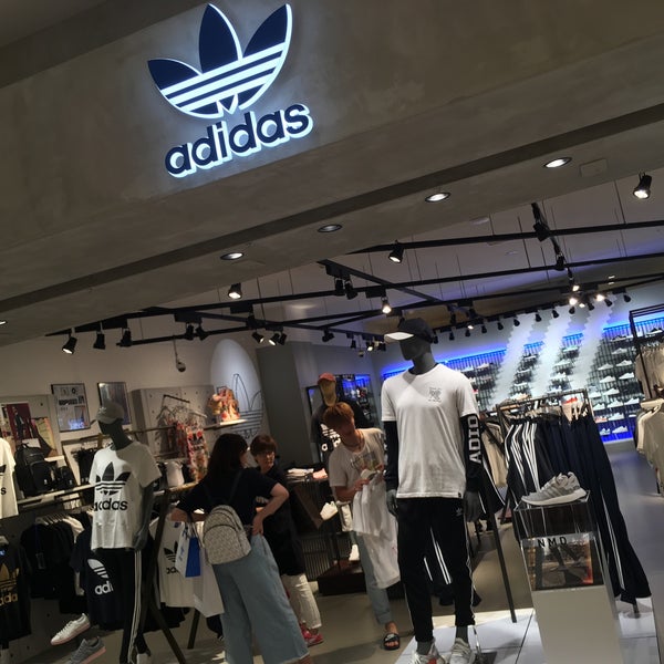Adidas ららぽーと湘南平塚店 Sporting Goods Shop In 平塚