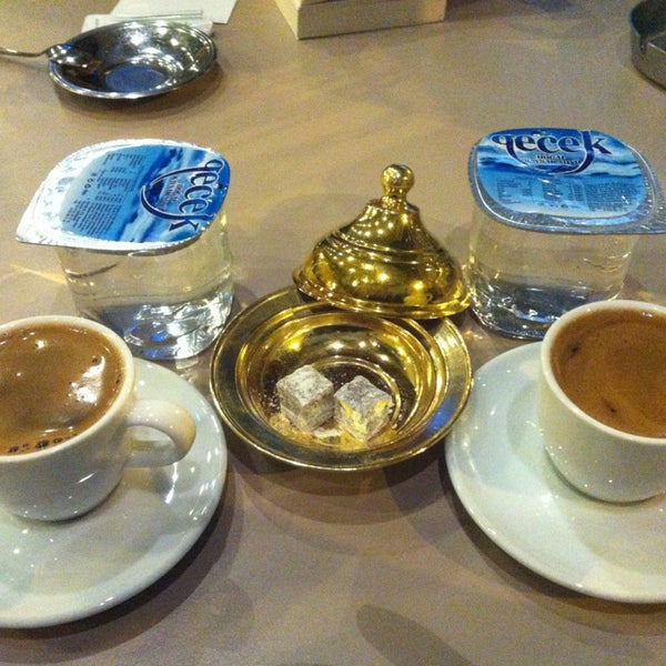 1/2/2013 tarihinde Emel E.ziyaretçi tarafından Seyir Cafe'de çekilen fotoğraf
