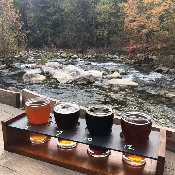 Photo taken at Hickory Nut Gorge Brewery by Rustin S. on 11/5/2019