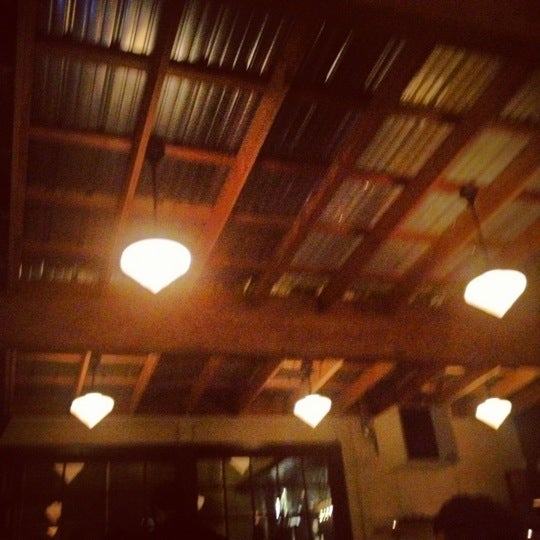 Photo taken at Restaurant Zoë by Monica R. on 10/13/2012