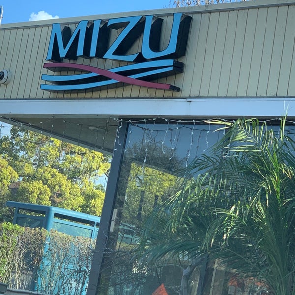 Photo taken at Mizu Sushi Bar &amp; Grill by GreatStoneFace A. on 3/22/2019