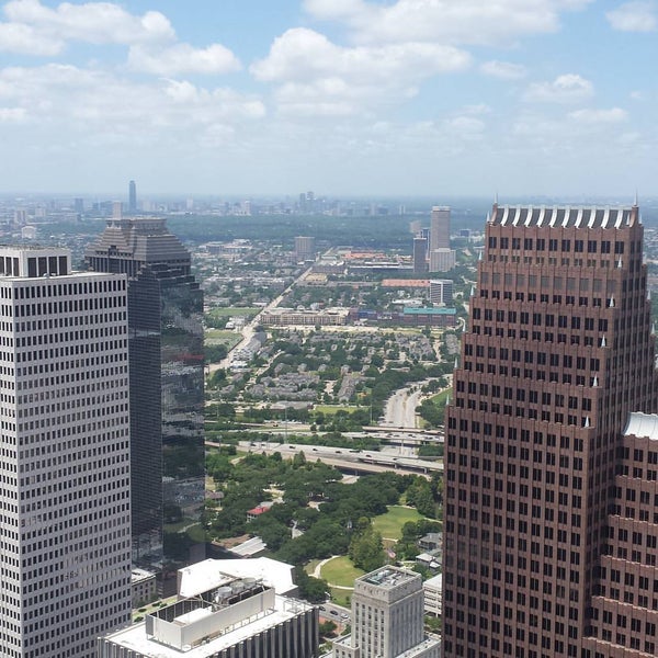 9/1/2015 tarihinde Teddy H.ziyaretçi tarafından JPMorgan Chase Tower'de çekilen fotoğraf