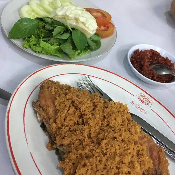 Fotos Bei Ayam Goreng Ny Suharti 22 Tipps Von 1662 Besucher