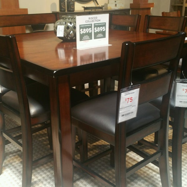 Living Spaces Furniture and Home Store in Menifee