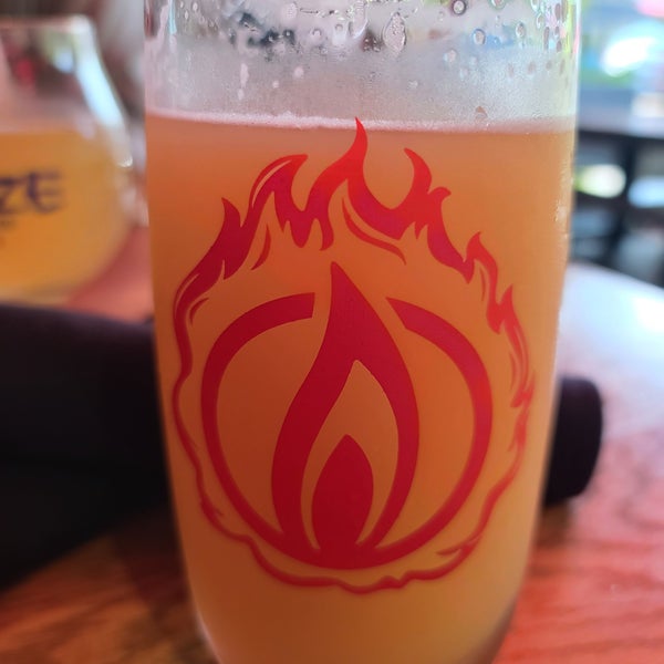 Photo taken at Blaze Craft Beer and Wood Fired Flavors by Shawn M. on 7/22/2021