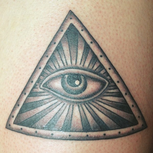 รูปภาพถ่ายที่ Body Electric Tattoo โดย Chelsea เมื่อ 1/10/2013