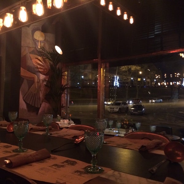 รูปภาพถ่ายที่ Pub Lo Picasso โดย Roman E. เมื่อ 3/15/2015