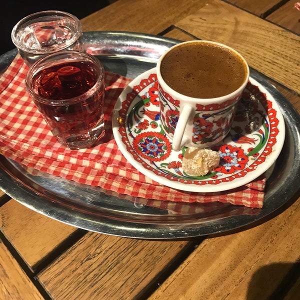 Foto diambil di Caffé Dolce Nero oleh Ali I. pada 8/23/2021