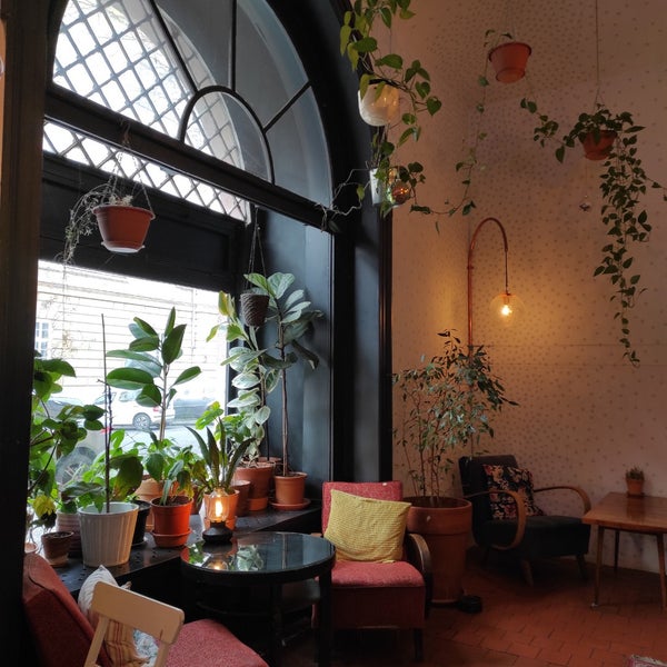 Das Foto wurde bei Parlor Café von Katarína am 2/26/2023 aufgenommen