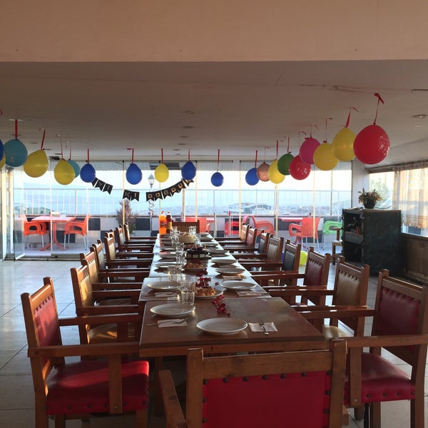 Gebze Icinde Ikinci El Satilik Cafe Masasi Ve Koltuk Le