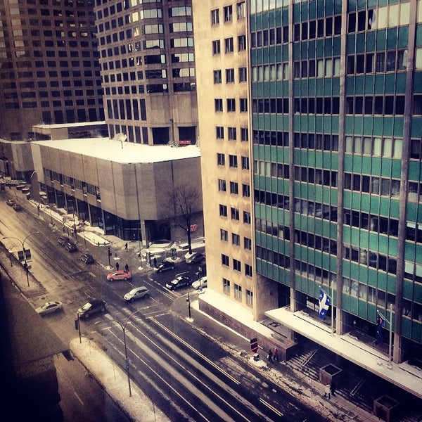 Photo taken at Travelodge Hotel by Wyndham Montreal Centre by Loic L. on 2/8/2014