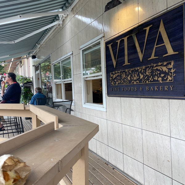 Viva Fine Foods Bakery in Kitsilano