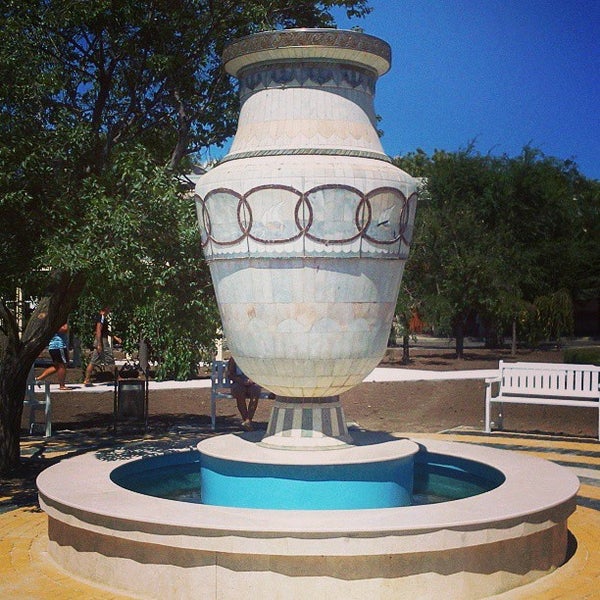 Парк караева в евпатории