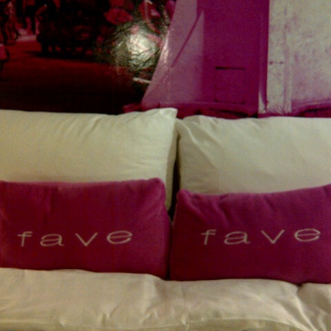 Photo taken at favehotel Solo Baru by Brigitta Whenty H. on 10/13/2012