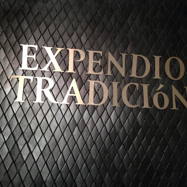 Foto diambil di Expendio Tradicion oleh Cindy C. pada 12/14/2014