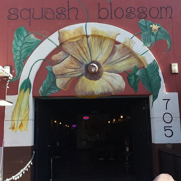 Photo prise au Squash Blossom par H.C. @. le1/21/2014