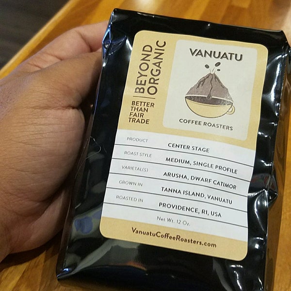 Снимок сделан в Vanuatu Coffee Roasters пользователем H.C. @. 9/9/2016