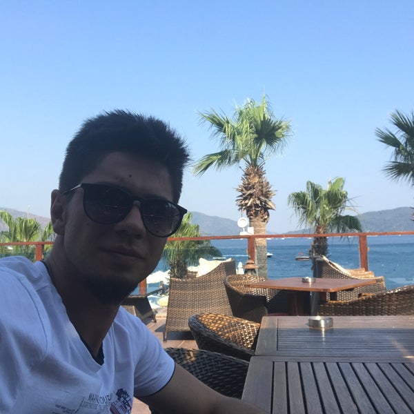 Photo taken at Emre Beach Hotel by Oğuzhan K. on 6/25/2017