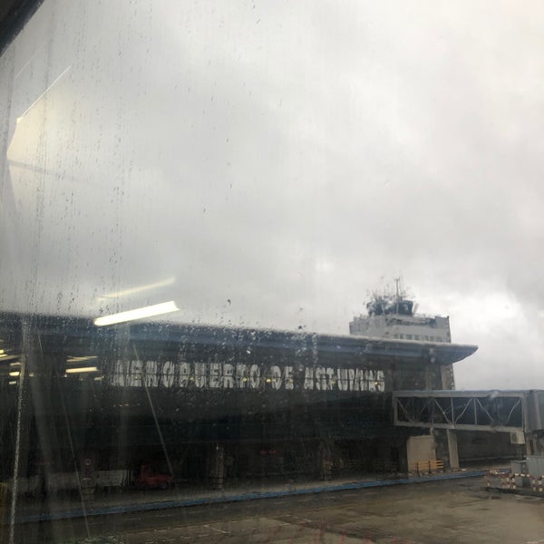 รูปภาพถ่ายที่ Aeropuerto de Asturias โดย SLV เมื่อ 1/9/2022