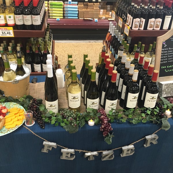 Valli Produce Grocery Store