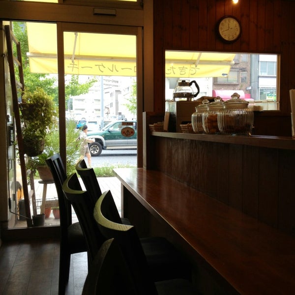 Photos At できたてのロールケーキ Roll 東山公園店 Now Closed 千種区 3 Tips