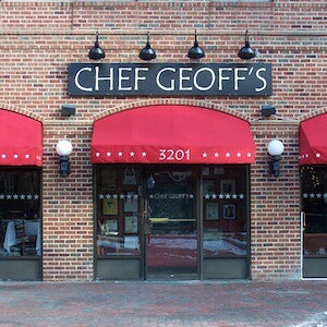 Снимок сделан в Chef Geoff&#39;s пользователем Rebecca L. 3/12/2013