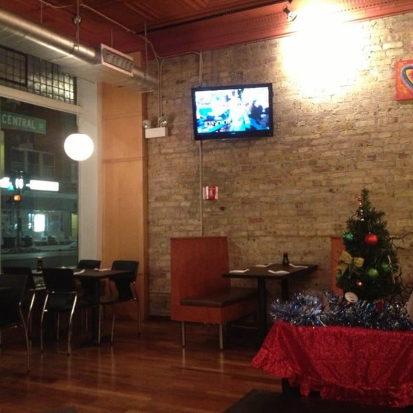 Foto tirada no(a) Bonsai Cafe por .NuNuy. em 1/1/2013