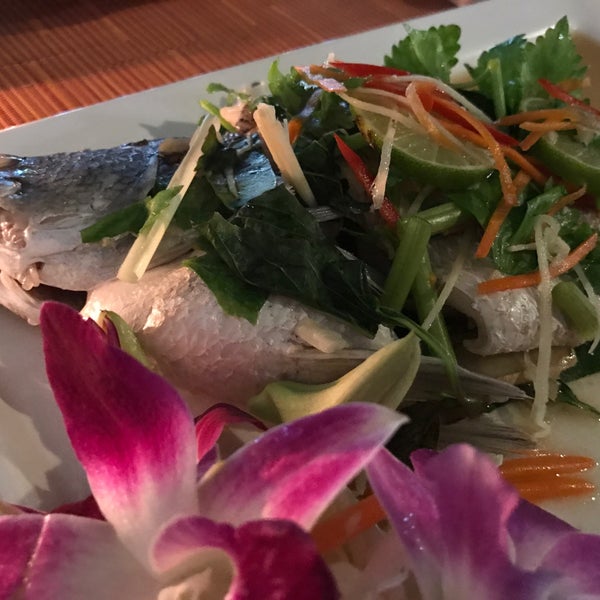 1/21/2017 tarihinde Henry L.ziyaretçi tarafından Khaw Glong Restaurant'de çekilen fotoğraf