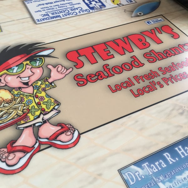 รูปภาพถ่ายที่ Stewby&#39;s Seafood Shanty โดย Mike &quot;Conair&quot; C. เมื่อ 6/7/2016