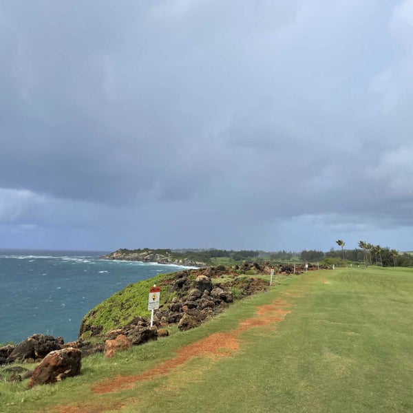 Foto tomada en Poipu Bay Golf Course  por Mike &quot;Conair&quot; C. el 4/12/2023