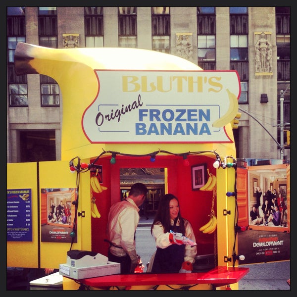 5/13/2013 tarihinde Molly L.ziyaretçi tarafından Bluth’s Frozen Banana Stand'de çekilen fotoğraf