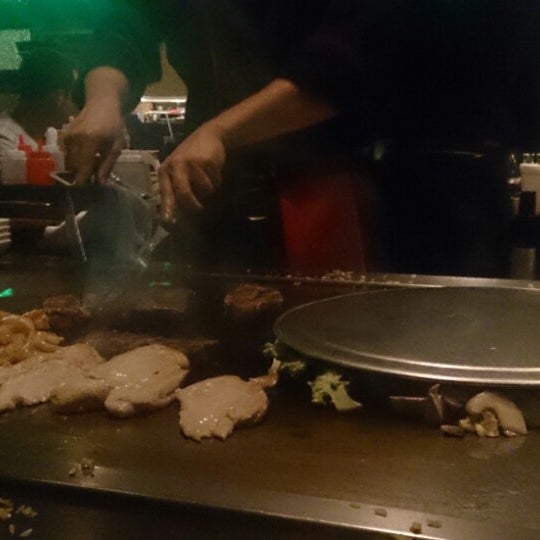 Foto diambil di Tokyo Hibachi &amp; Sushi oleh courtney pada 1/30/2015