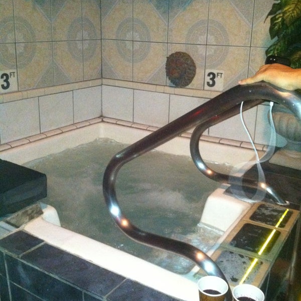 Neptunes lagoons nighttews