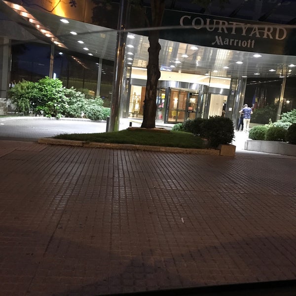 Photo taken at Courtyard by Marriott Madrid Princesa by Lopez 🛫🛫 Q. on 7/5/2018