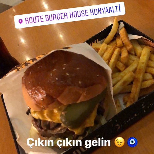 Foto scattata a Route Burger House da Öykü il 10/12/2019
