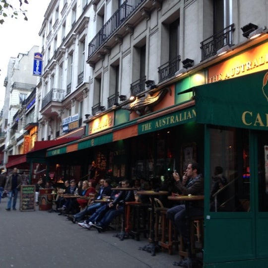 Veluddannet barriere Prøv det Café Oz - Bar in Faubourg-Montmartre