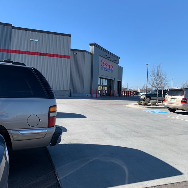 Costco Wholesale Warehouse or Wholesale Store in Northwest Oklahoma City