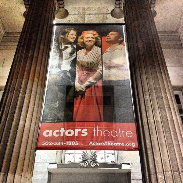 3/10/2013 tarihinde Shannon L.ziyaretçi tarafından Actors Theatre Of Louisville'de çekilen fotoğraf