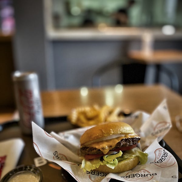 Photo taken at BURGERS &amp; FRIES by Saud A. on 6/10/2020