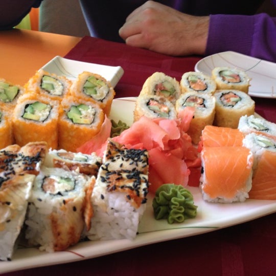 Новогодняя пиццерия. Кофечиз космос. Мясо есть волгоград качинцев каталог товаров. Ташир пицца нижний новгород. Современник пицца.