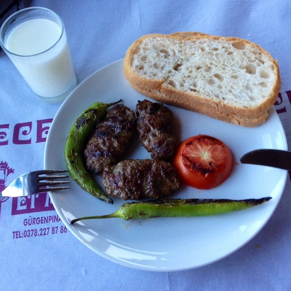 Recep'in Yeri Restaurante de Medio Oriente en Bartın