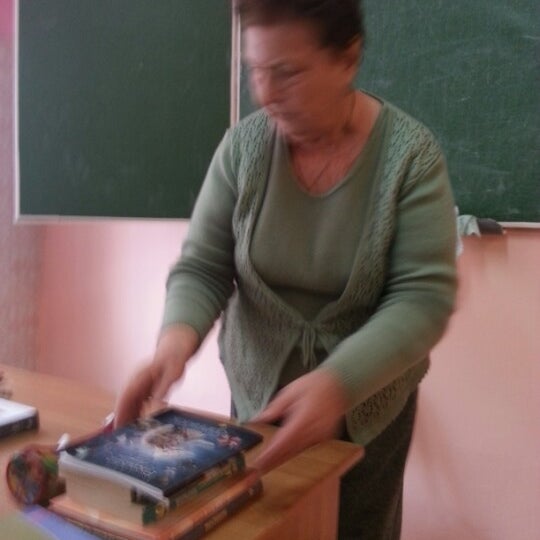 Космонавтов гимназии. Гимназия номер 18 королев. Космонавтов гимназии. Гимназия 5 город королев. 5 гимназия зеленодольск.