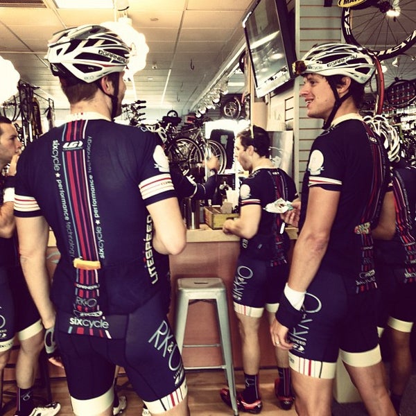 Das Foto wurde bei Piermont Bicycle Connection von Team Sixcycle R. am 9/30/2012 aufgenommen