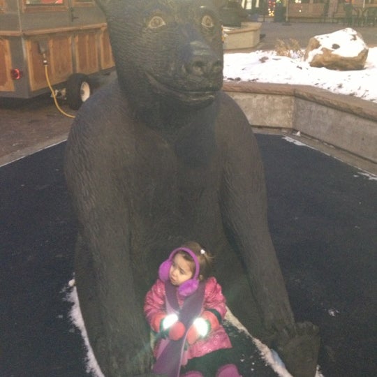 Foto diambil di Old Town Square oleh Growing Up Fort Collins pada 1/1/2013