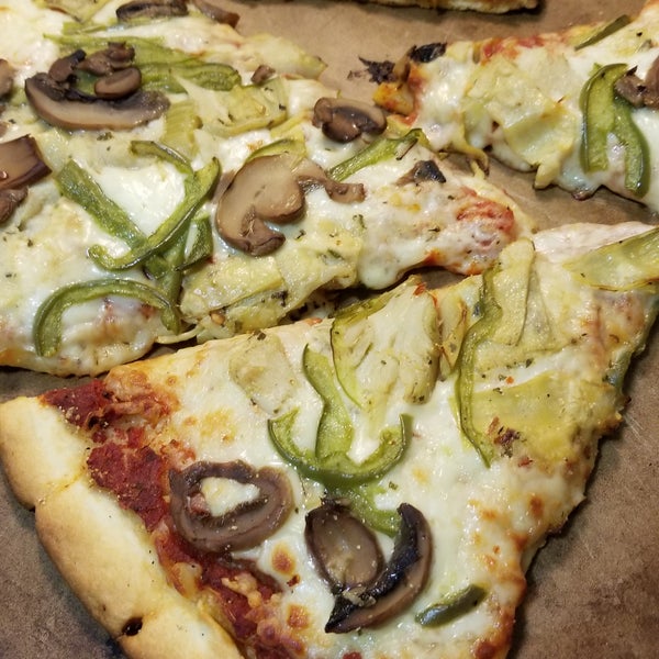 Gracie's Pizza East Hollywood 1 tip from 168 visitors