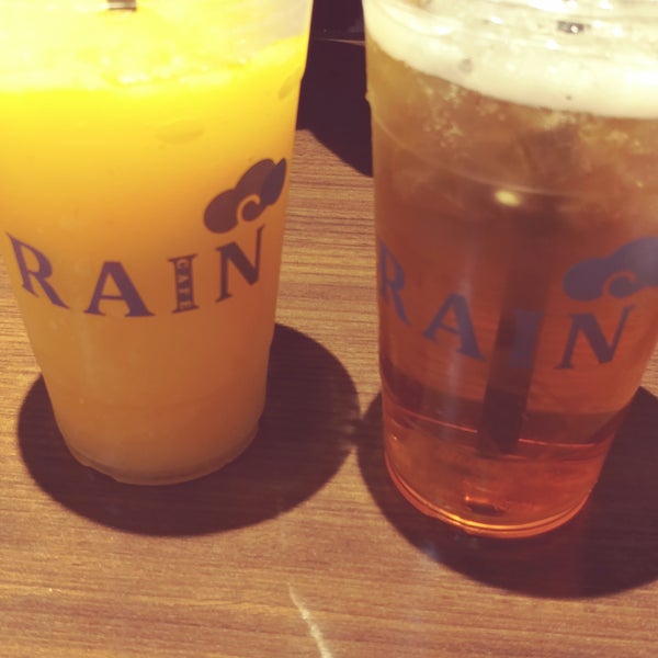 Photo taken at Rain Cafe by Eun J. on 2/5/2017