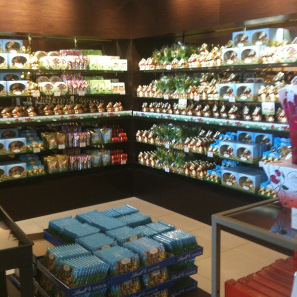 Lindt Outlet South Edmonton Common 201199th Street NW