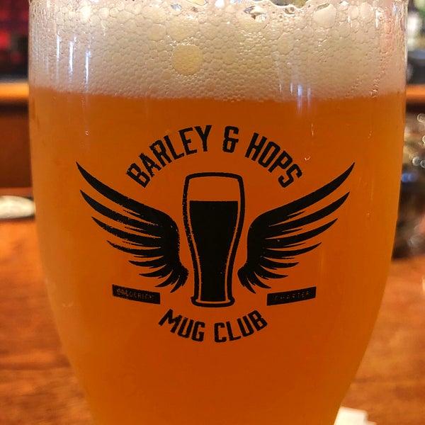 Photo taken at Barley And Hops Grill &amp; Microbrewery by Wes W. on 9/11/2018