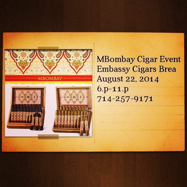 รูปภาพถ่ายที่ Embassy Cigars Brea โดย Anjal P. เมื่อ 8/19/2014