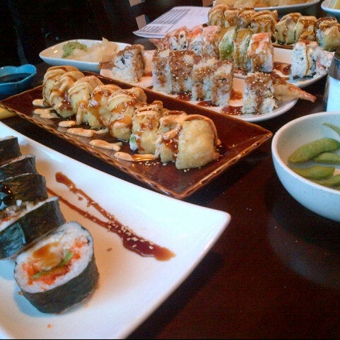 10/12/2012 tarihinde Abdullah A.ziyaretçi tarafından Awesome Sushi'de çekilen fotoğraf
